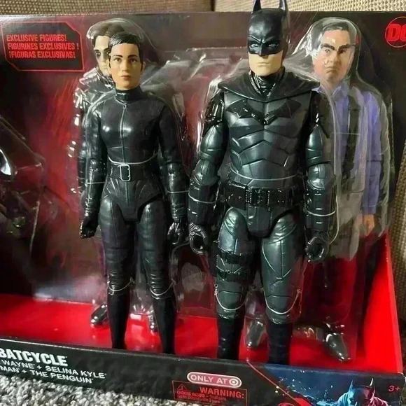 New! DC Comics Batman Batcycle Pack with 4 Figures - Picture 3 of 5